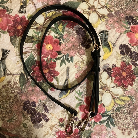 Liz Claiborne Leather Briefcase Laptop Bag, Black - Picture 8 of 16